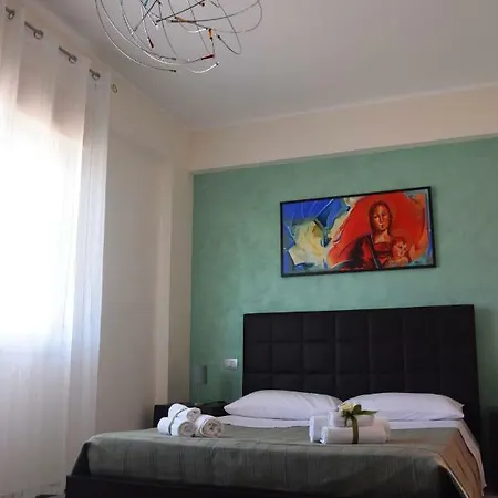A Casa Di Tony Sicilian Holidays. White Apartment *